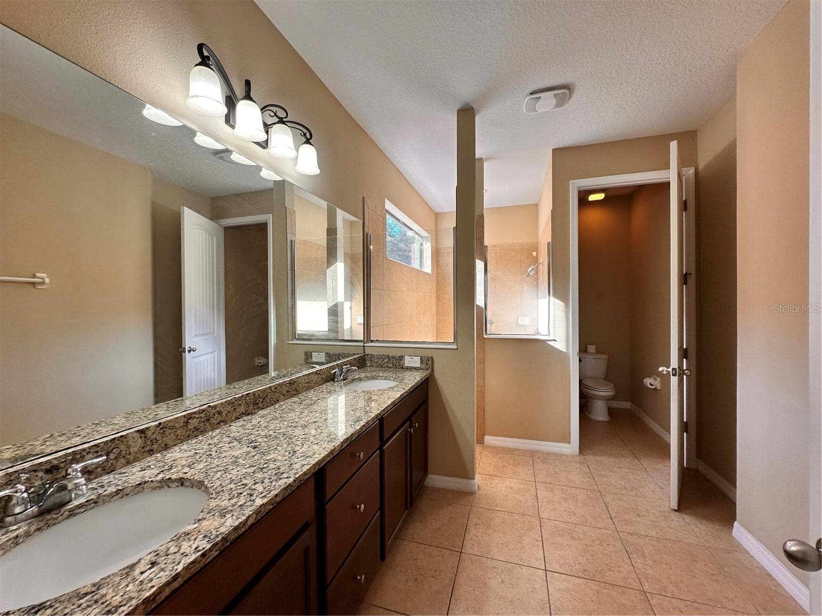 13330 LONGACRE DRIVE — photo 9 of 13