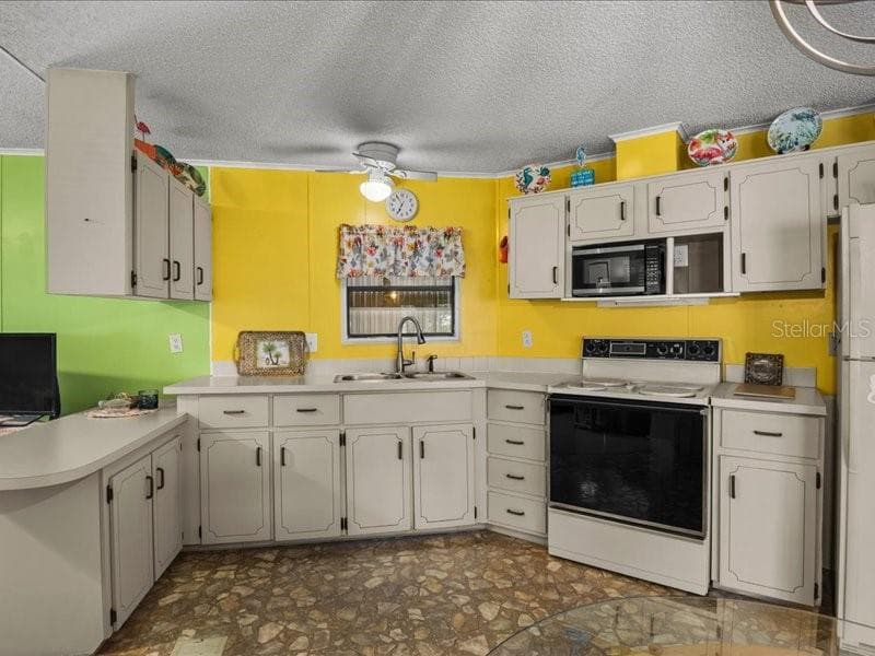 111 CHERRYWOOD DRIVE — photo 4 of 34