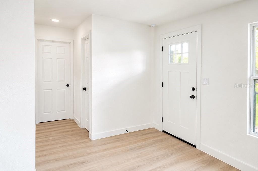 4443 KING COLE BOULEVARD — photo 6 of 26