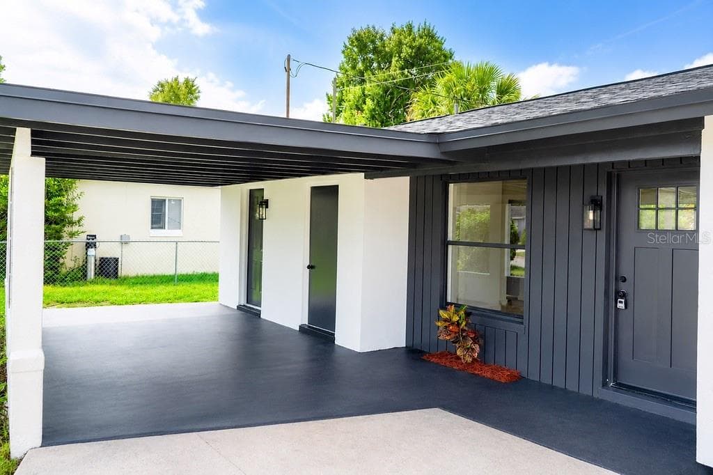 4443 KING COLE BOULEVARD — photo 4 of 26