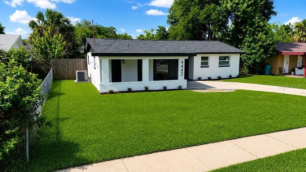 4443 KING COLE BOULEVARD — photo 3 of 26