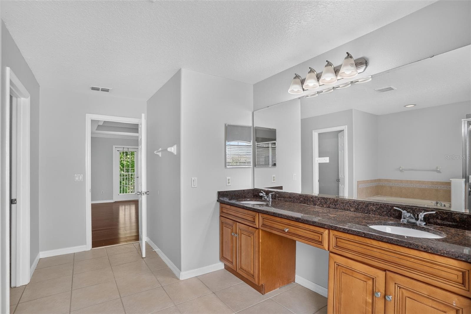 2521 BARWICK STREET — photo 43 of 76