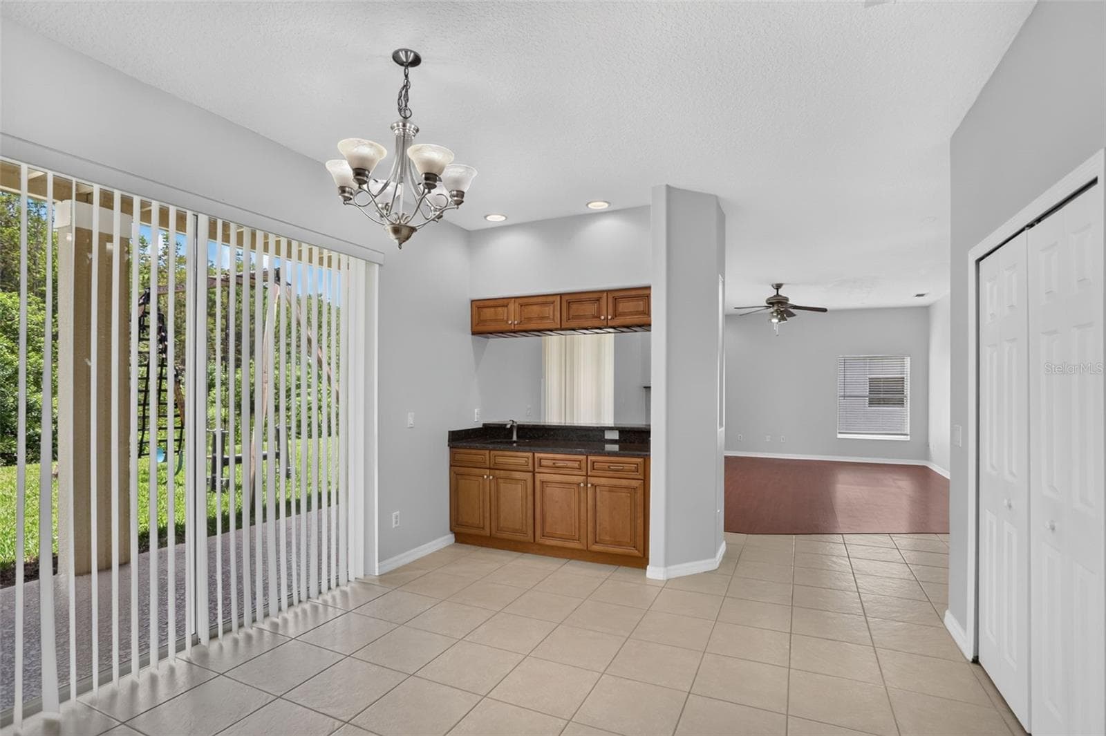 2521 BARWICK STREET — photo 14 of 76
