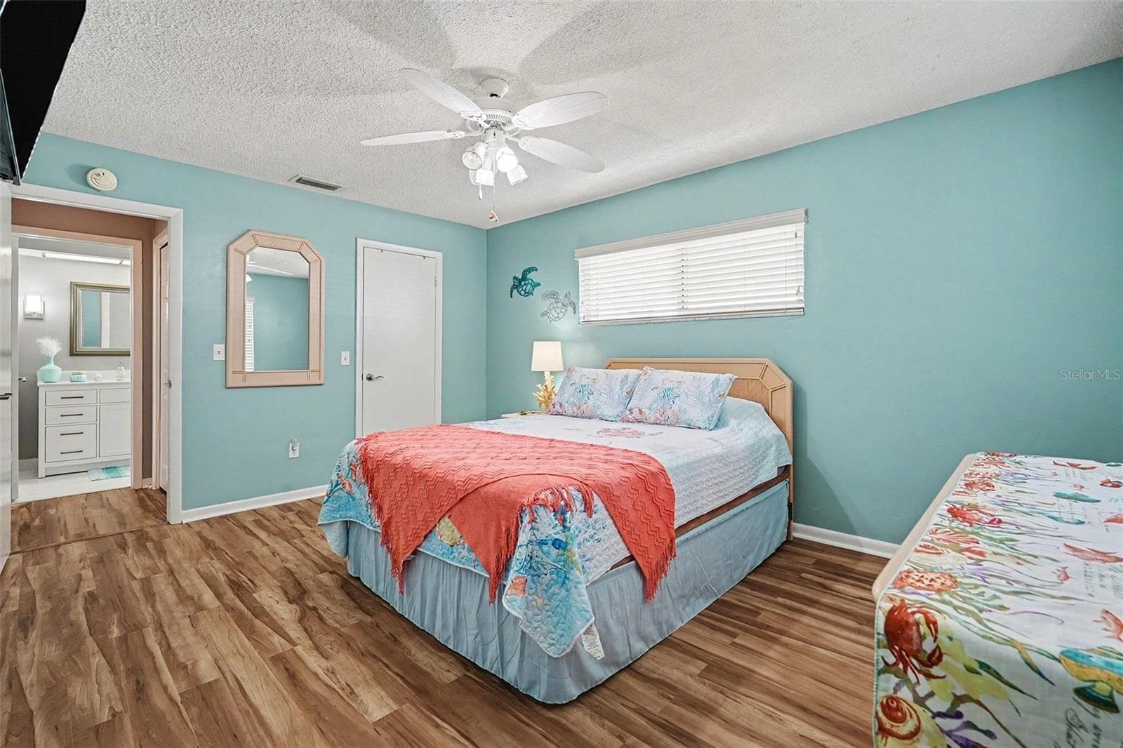 1659 LAKE AVENUE — photo 18 of 24