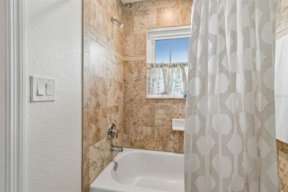 111 91ST AVENUE — photo 40 of 68