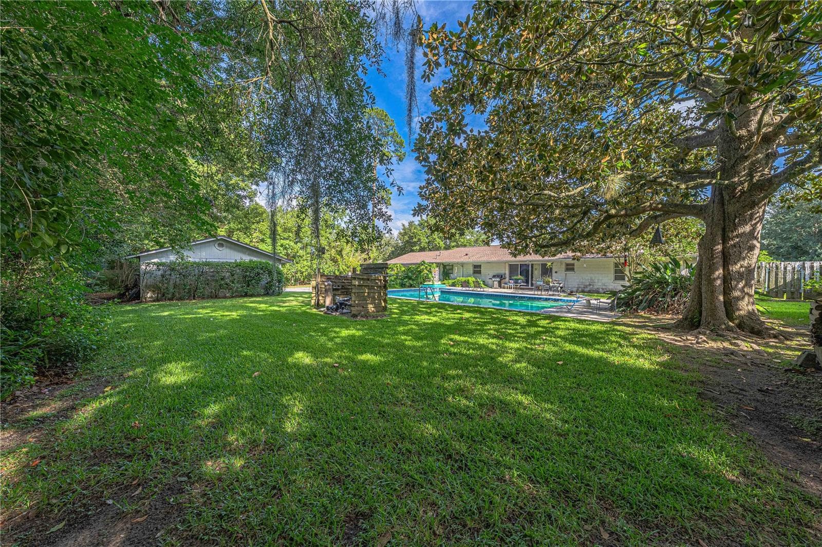 2137 11TH STREET — photo 71 of 88