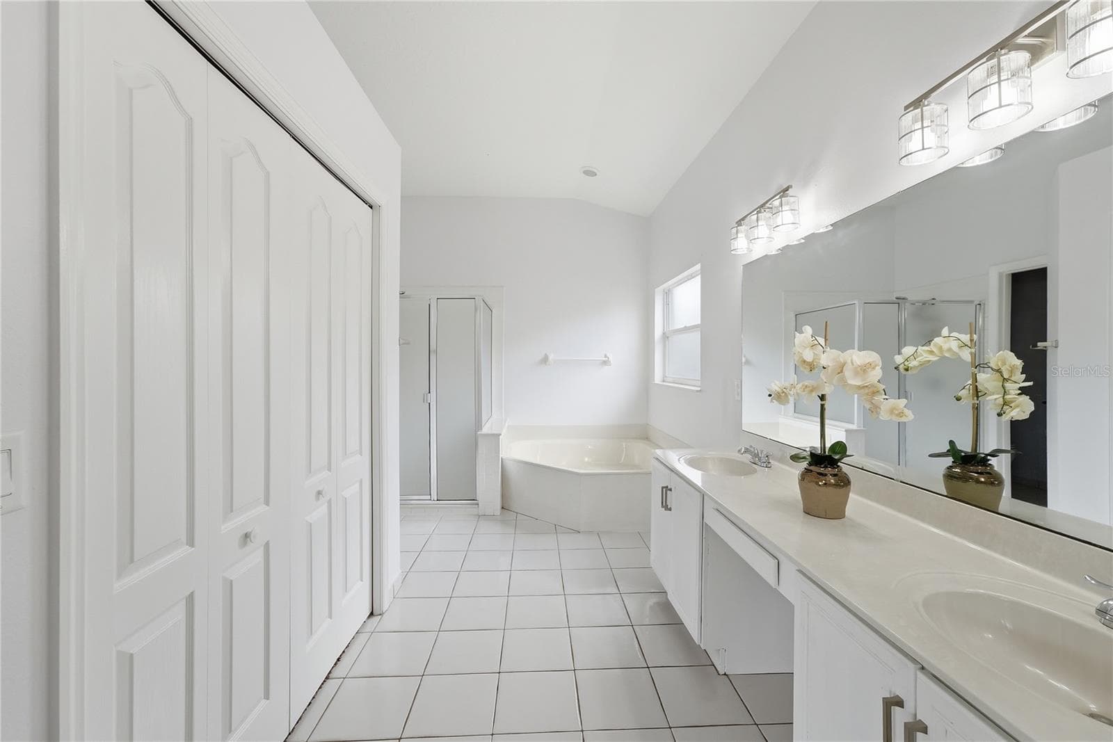 13000 CRYSTAL COVE DRIVE — photo 24 of 51