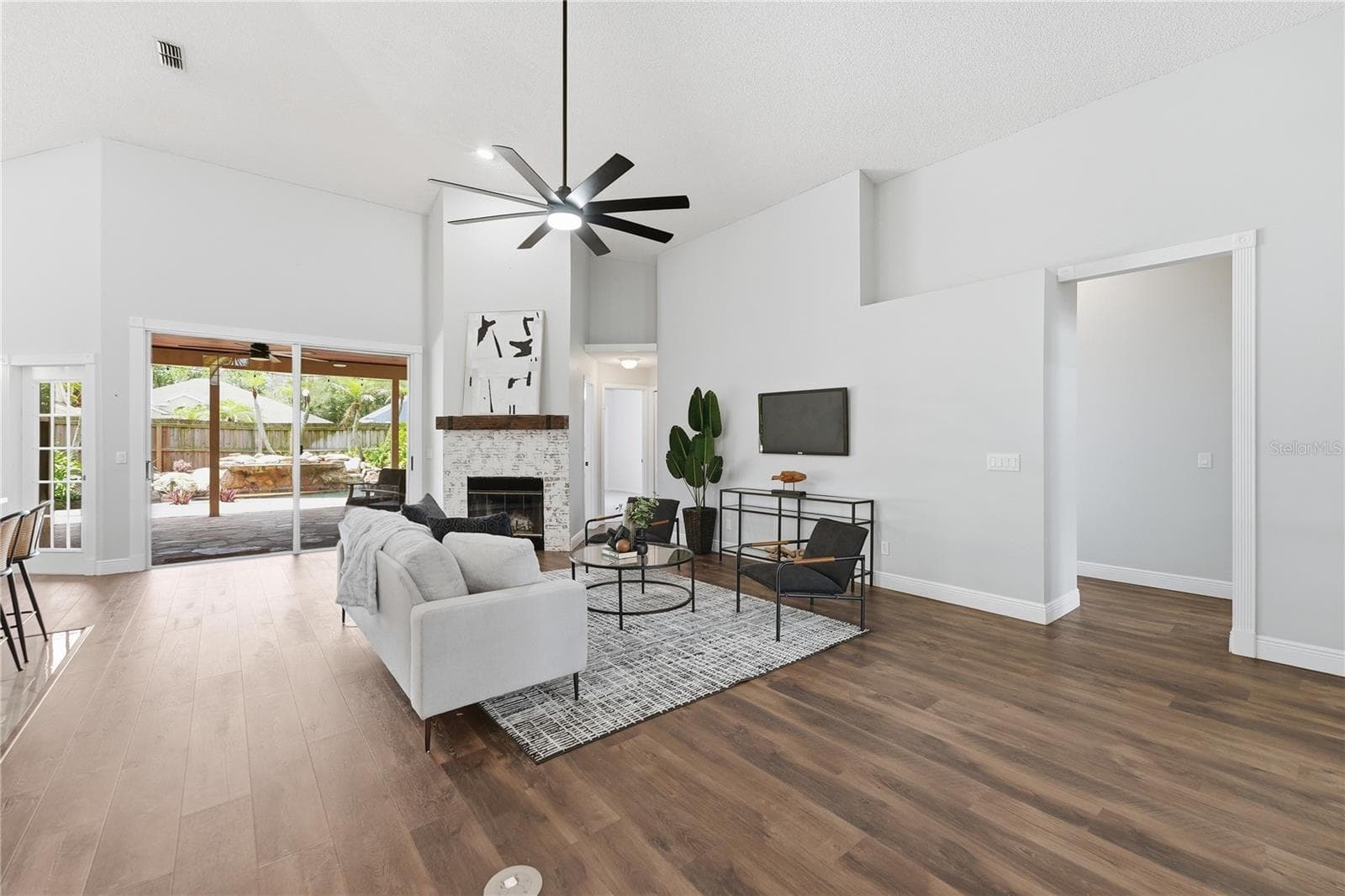 13000 CRYSTAL COVE DRIVE — photo 16 of 51