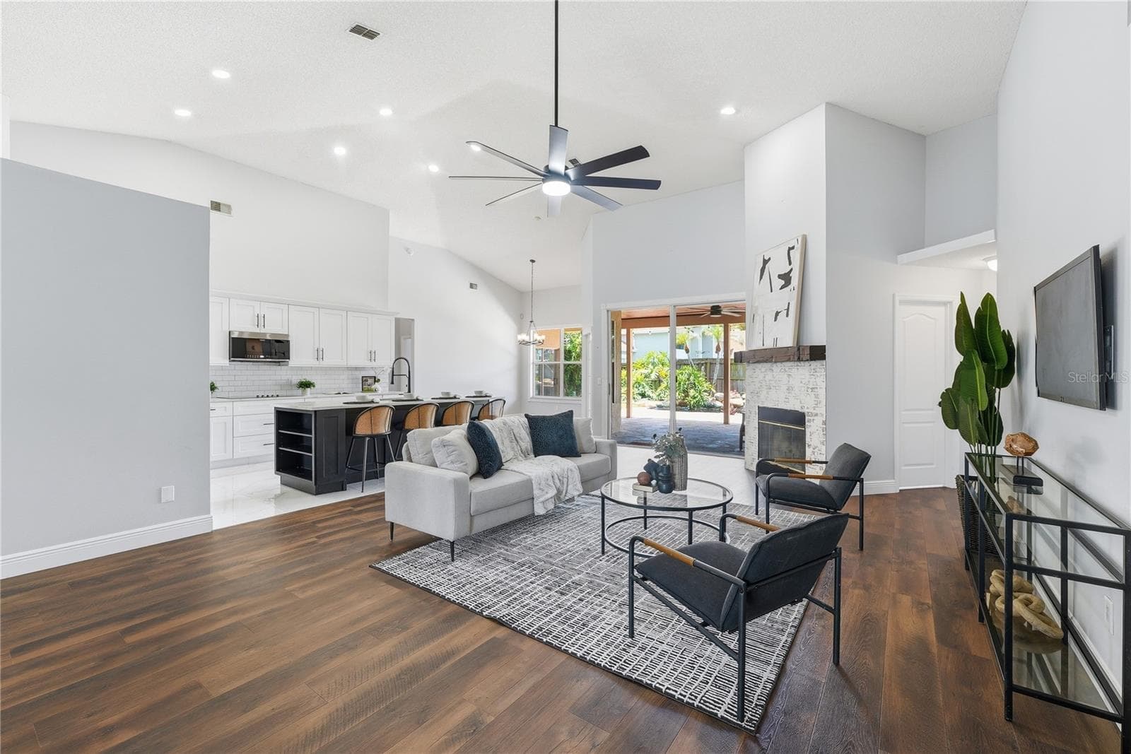 13000 CRYSTAL COVE DRIVE — photo 17 of 51