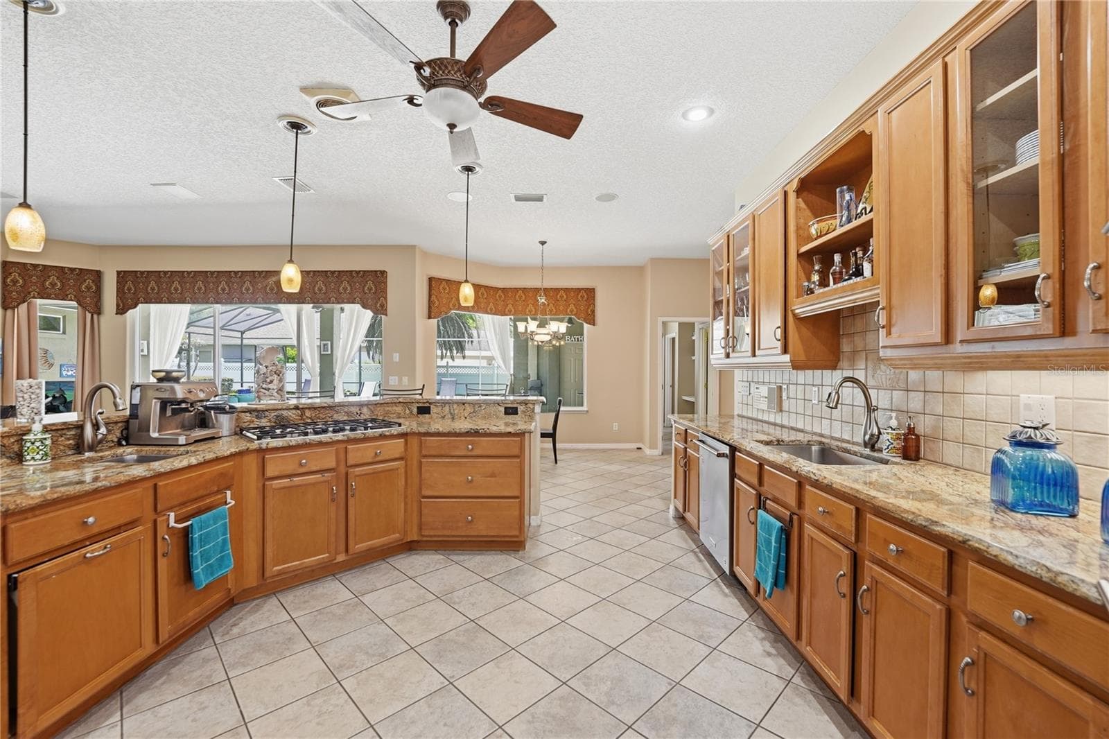 11474 SWIFT WATER CIRCLE — photo 18 of 48