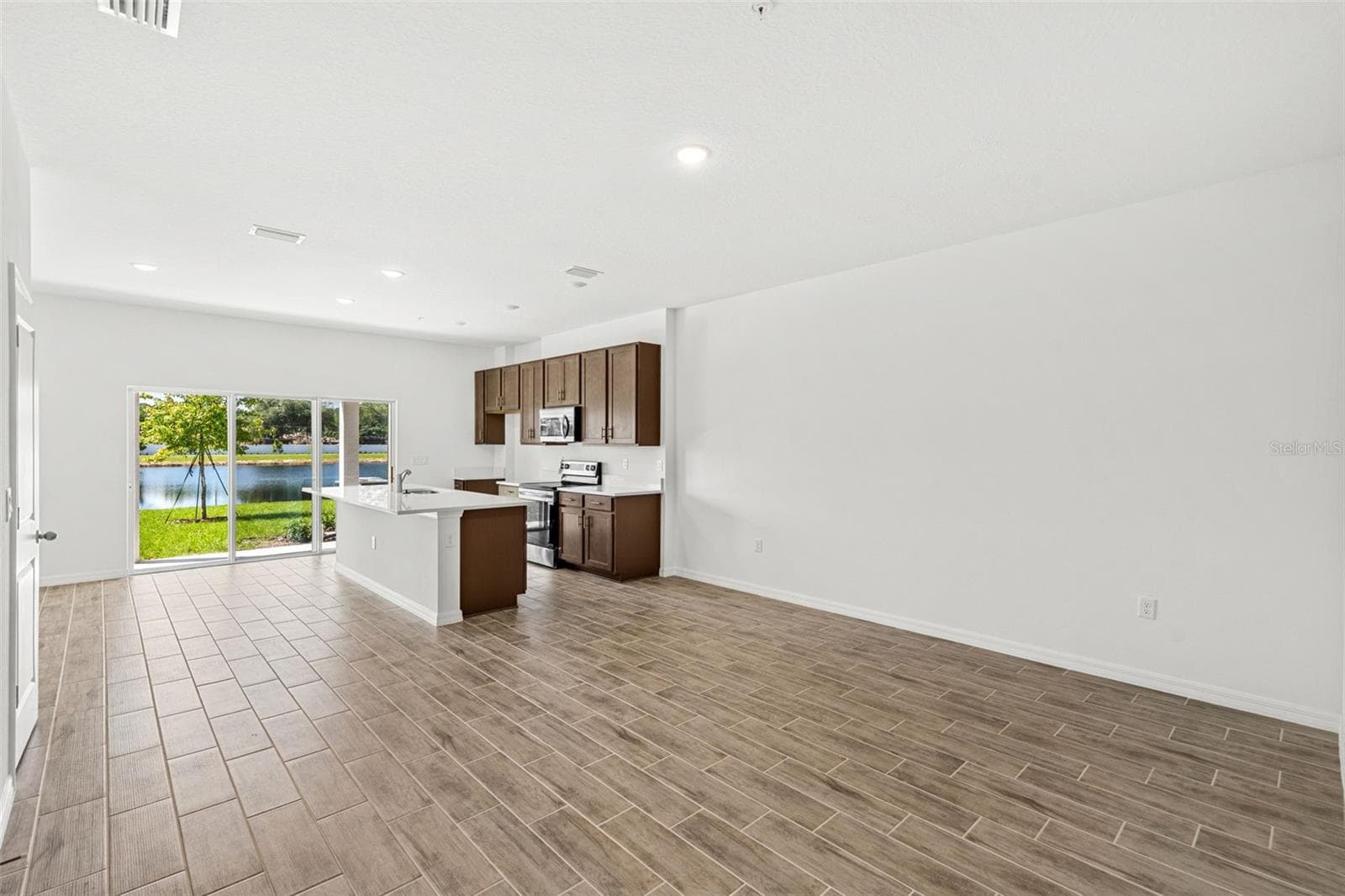 4905 WINDING RIVER ROAD — photo 3 of 21
