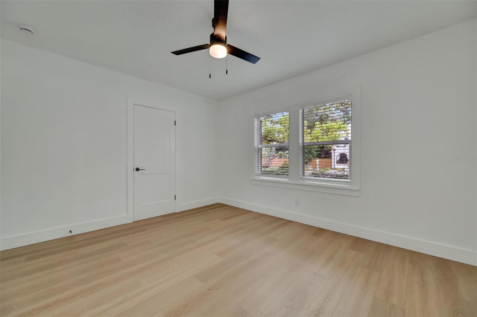 4327 3RD AVENUE — photo 35 of 50