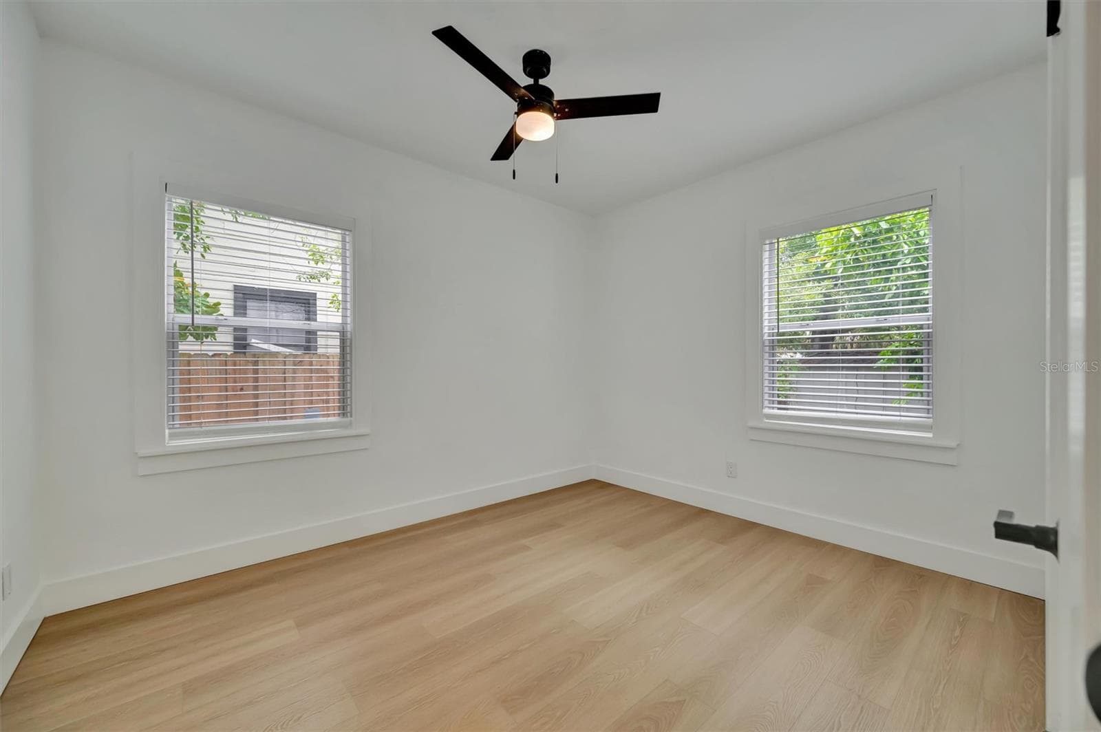 4327 3RD AVENUE — photo 34 of 50