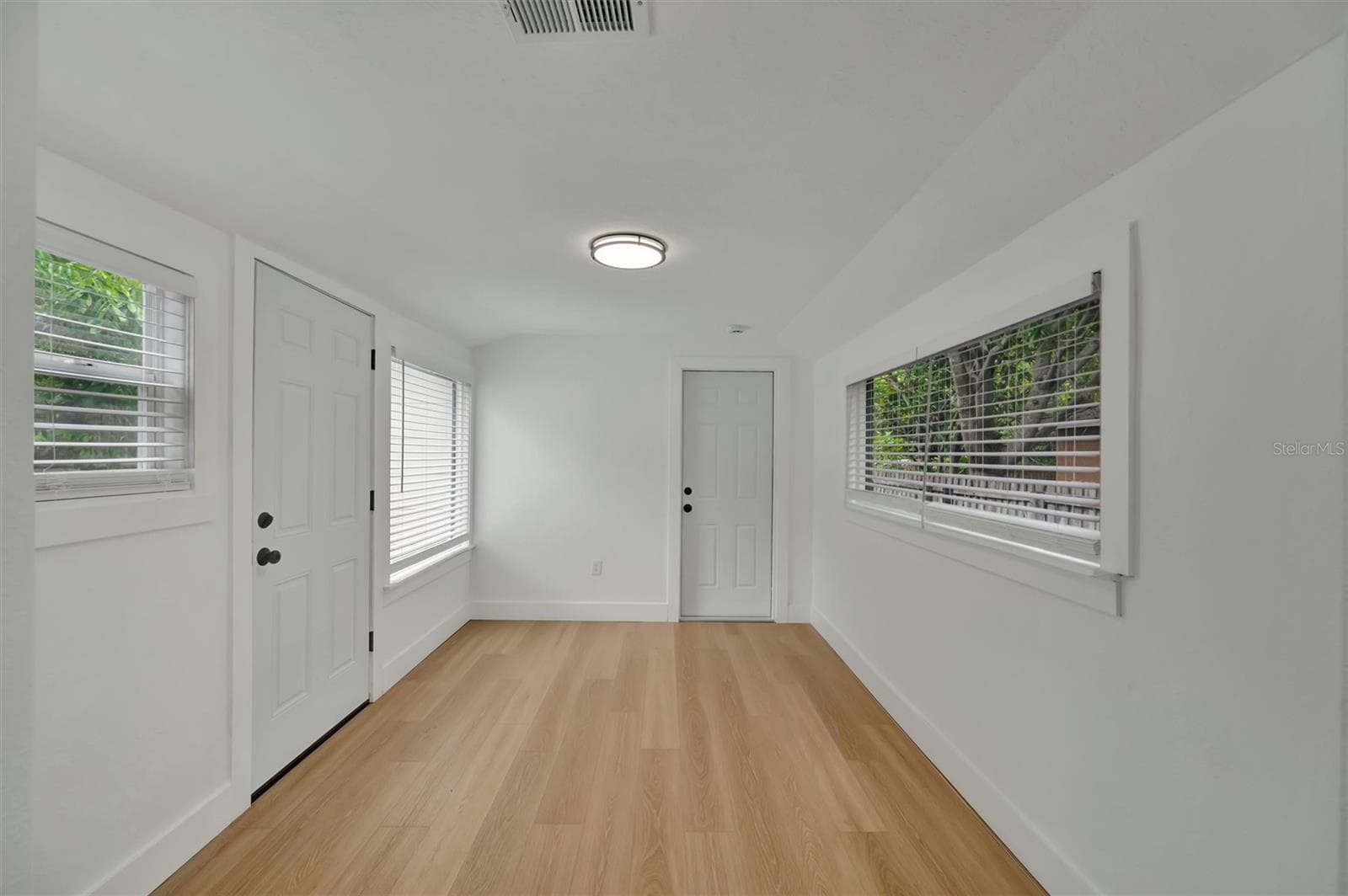 4327 3RD AVENUE — photo 27 of 50