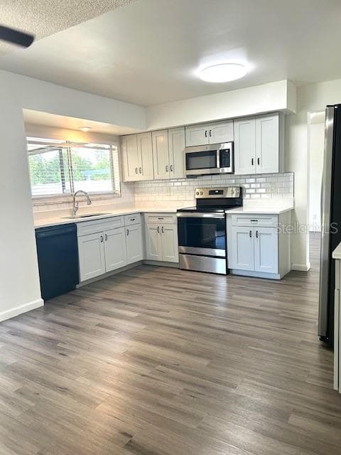 12417 CARDIFF DRIVE — photo 11 of 32