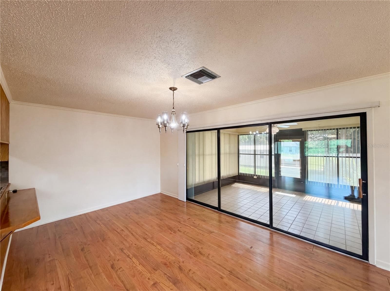 1641 VALERIE POINT — photo 11 of 31