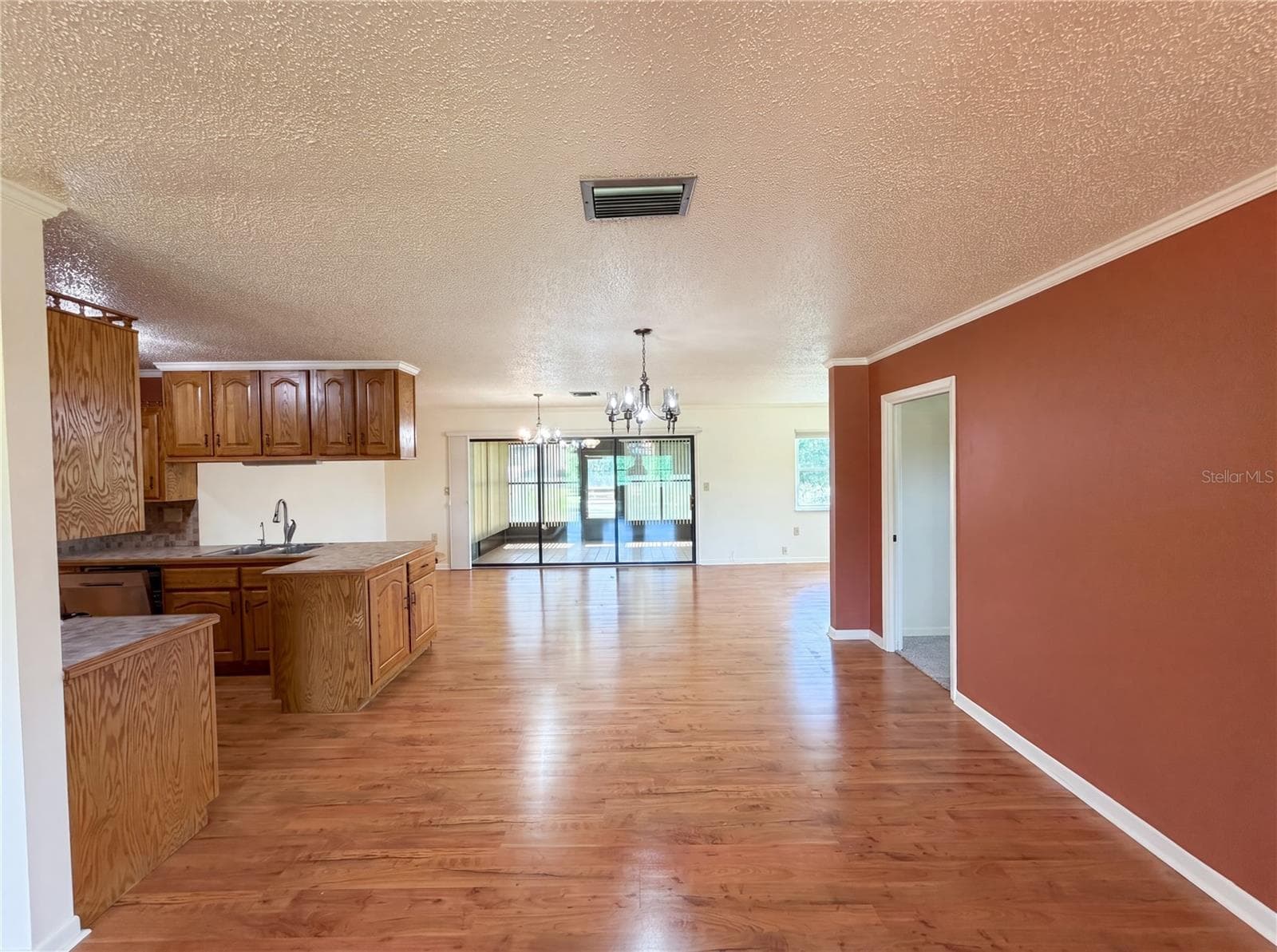 1641 VALERIE POINT — photo 10 of 31