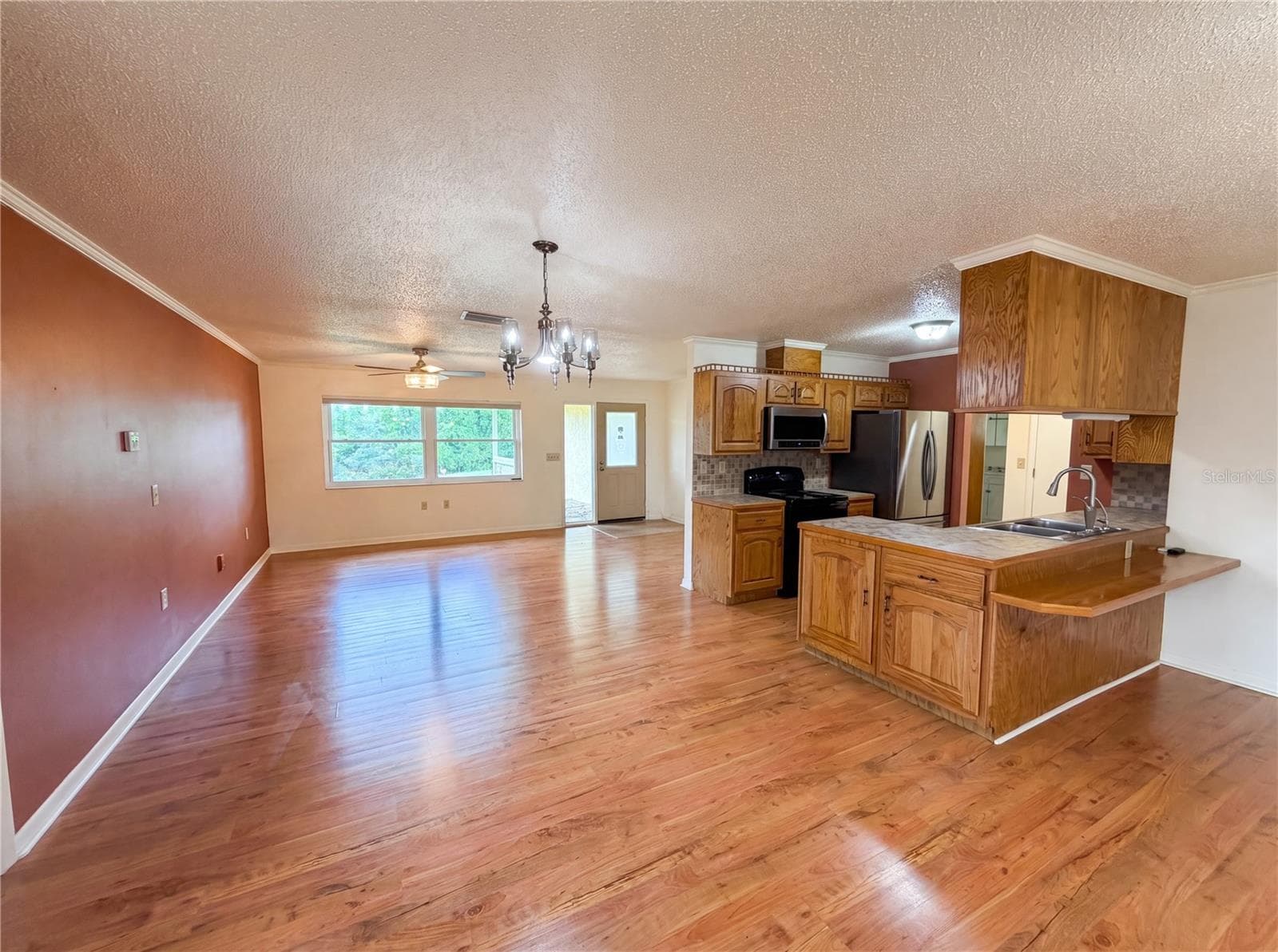 1641 VALERIE POINT — photo 3 of 31