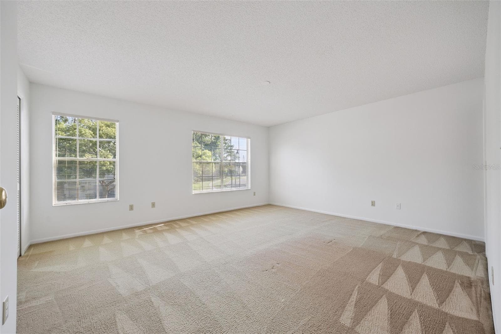 498 GREEN SPRING CIR — photo 11 of 20