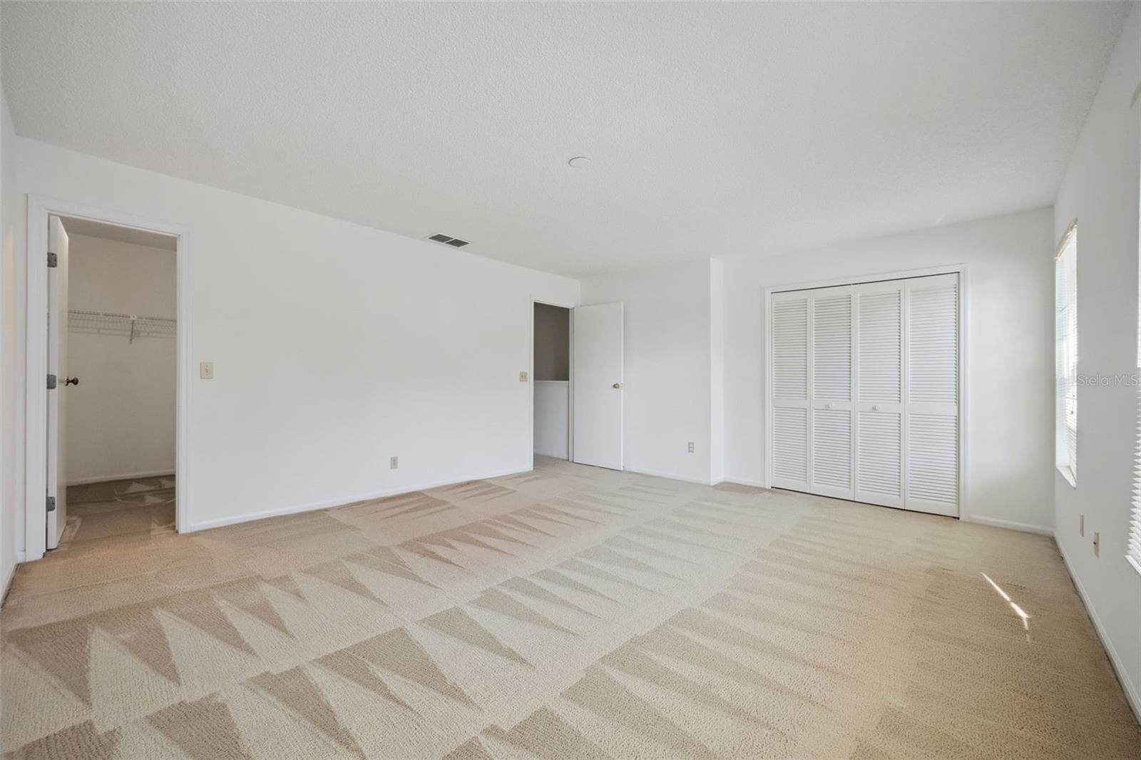 498 GREEN SPRING CIR — photo 13 of 20