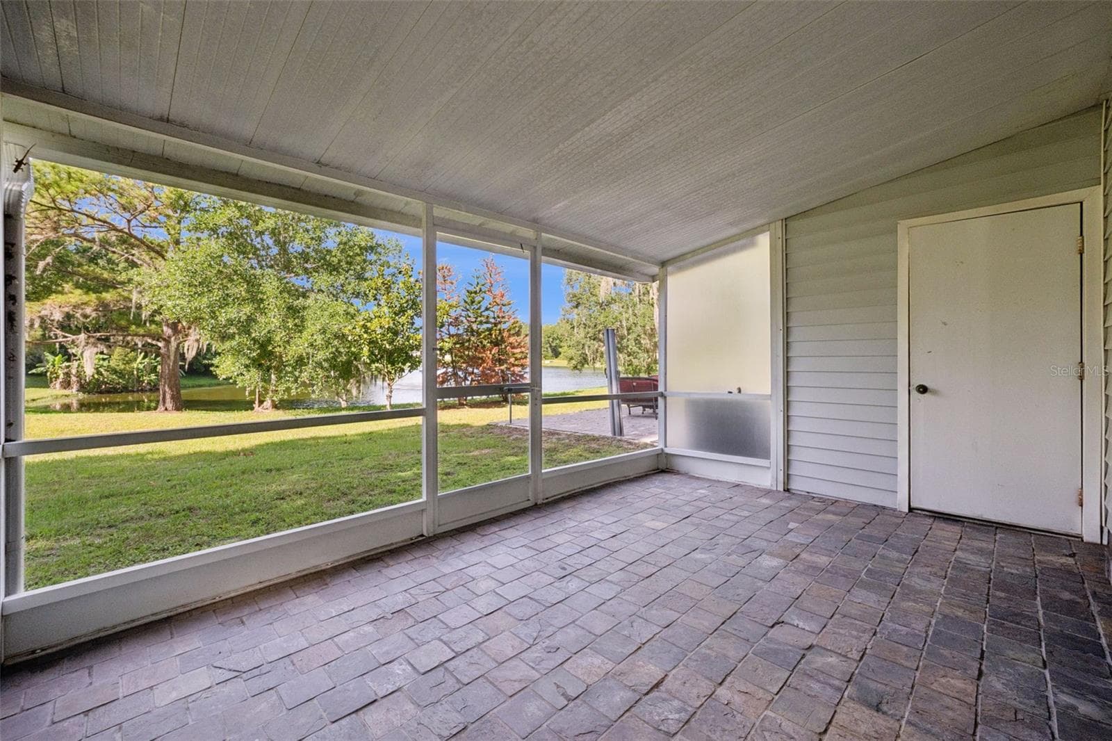 498 GREEN SPRING CIR — photo 17 of 20