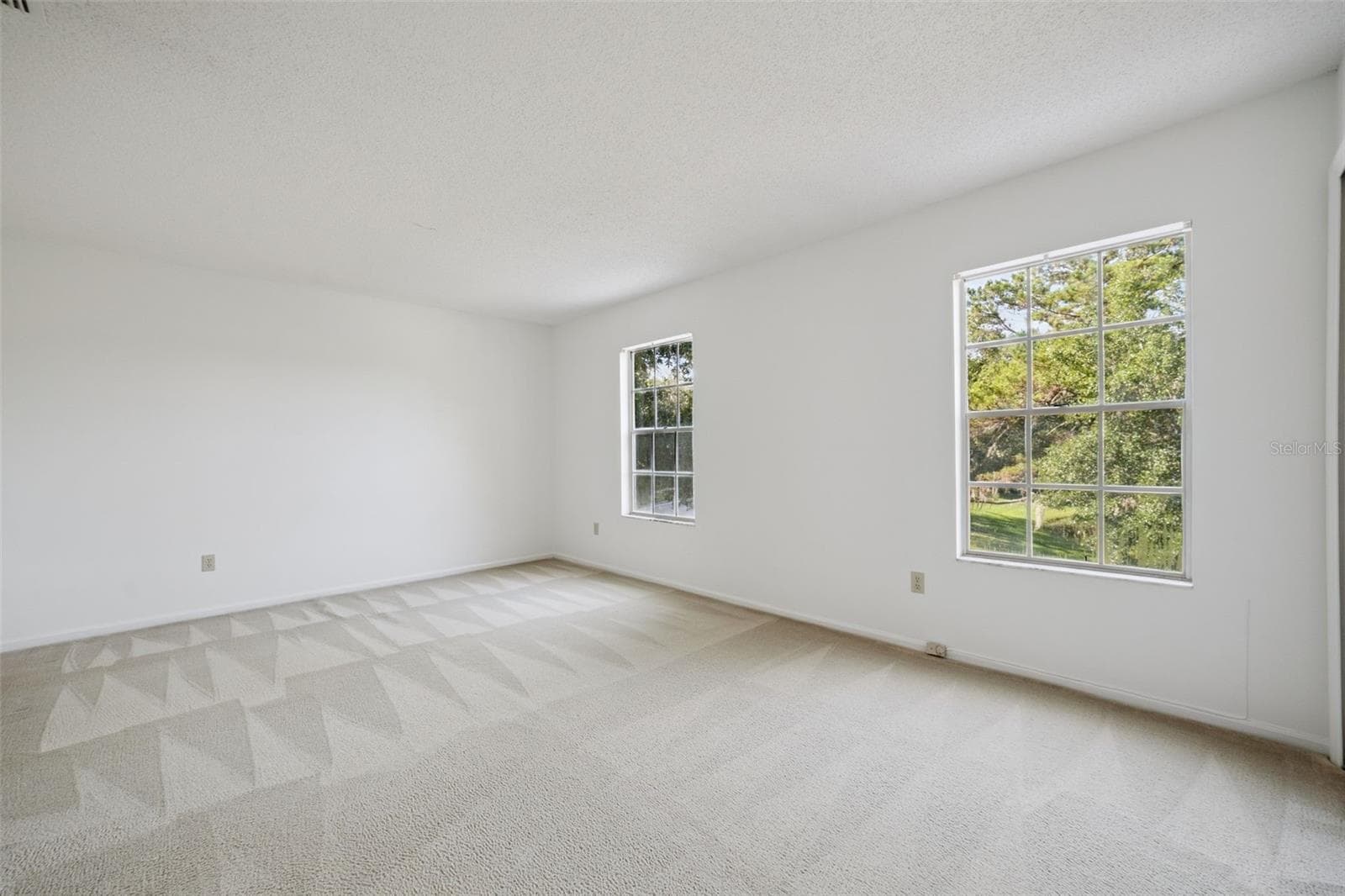 498 GREEN SPRING CIR — photo 12 of 20