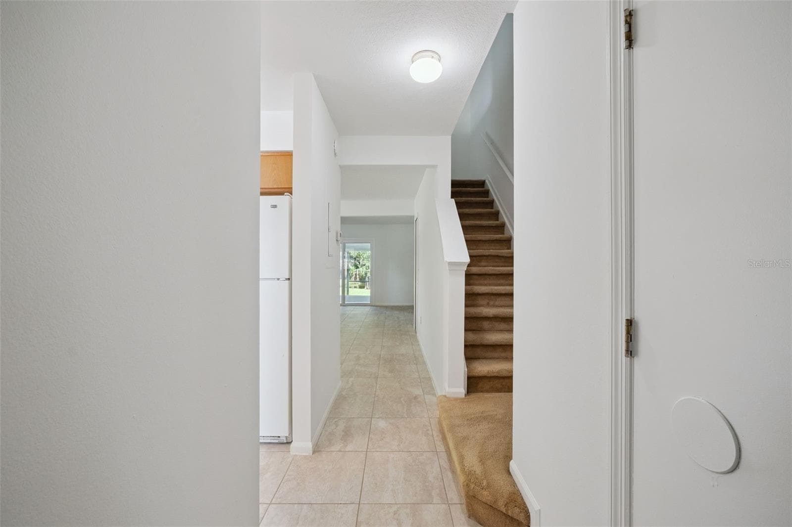 498 GREEN SPRING CIR — photo 3 of 20