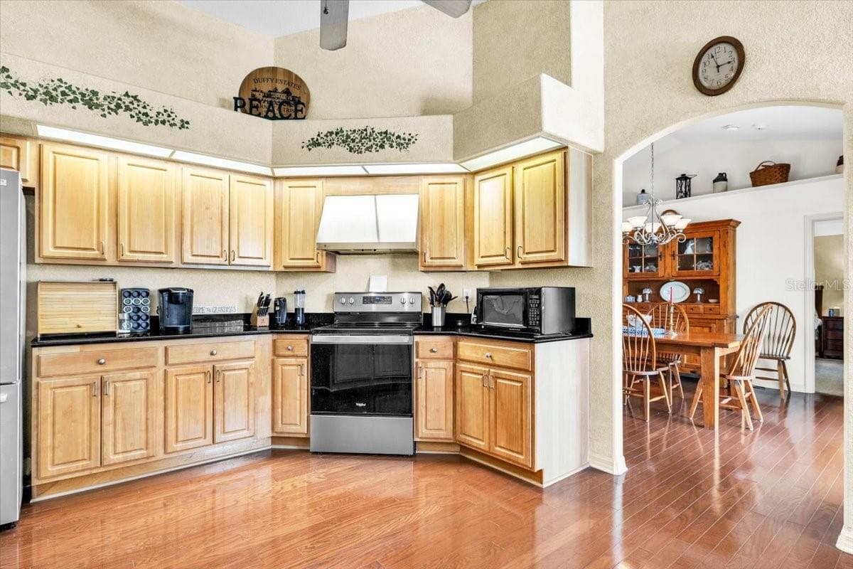 396 ORLANDO BOULEVARD — photo 12 of 54