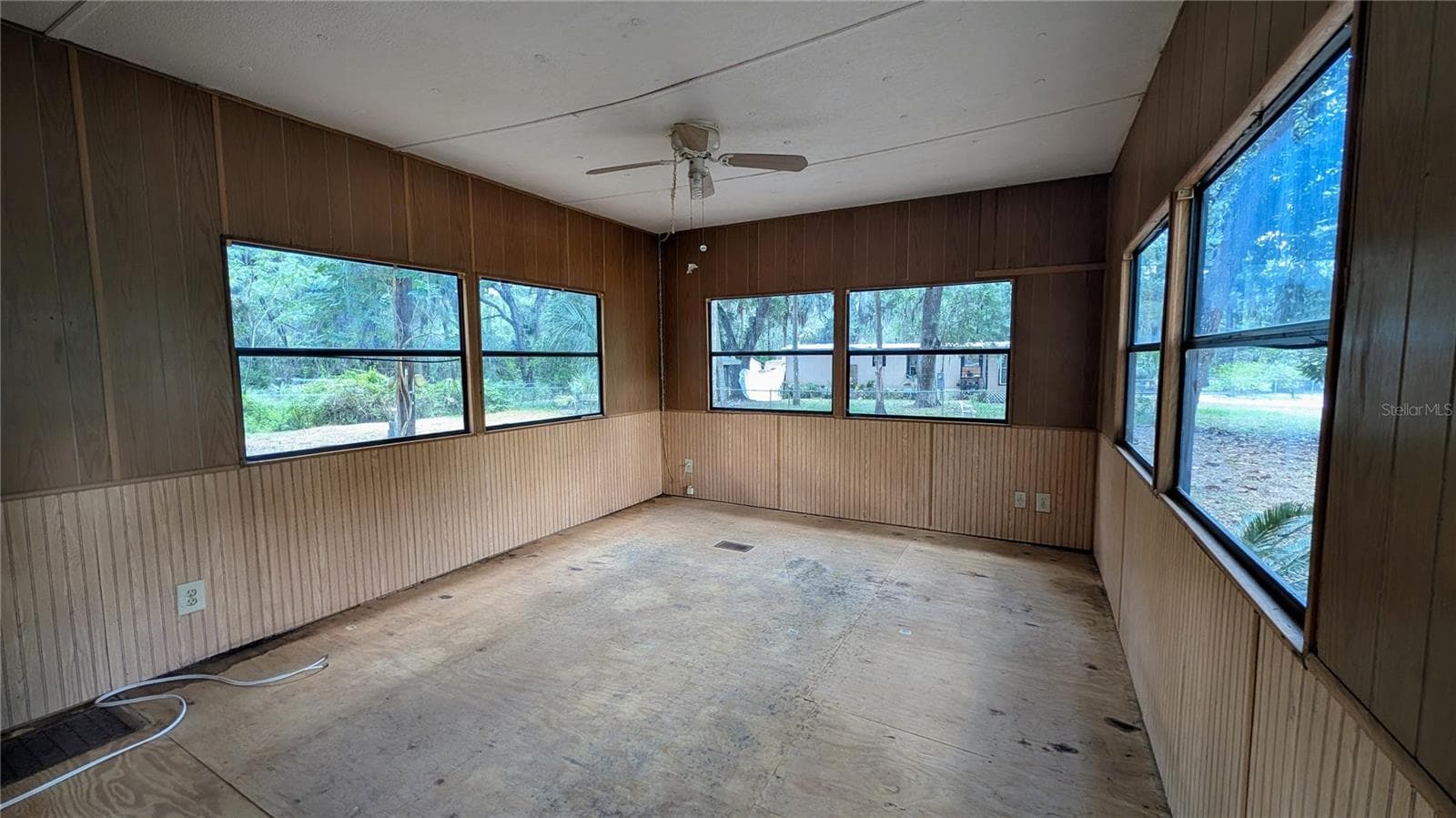 11310 YELLOW OAK LANE — photo 6 of 33
