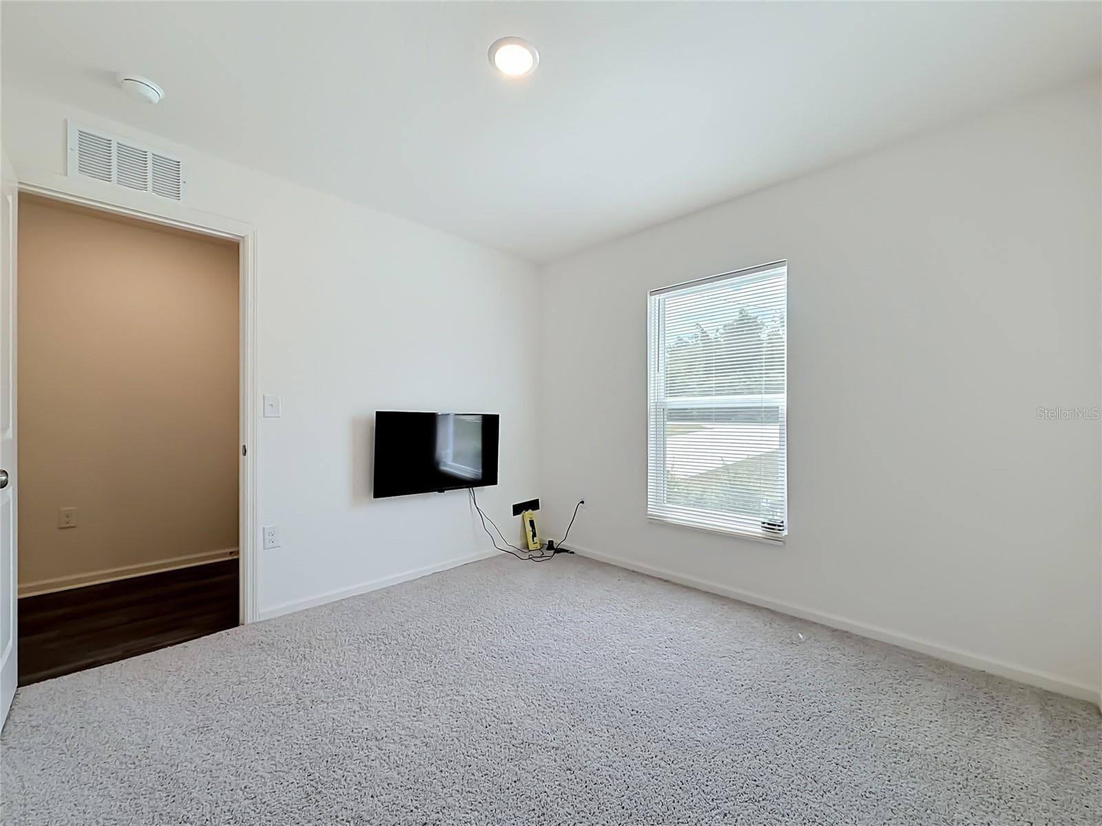 50 BAY ROAD — photo 37 of 51