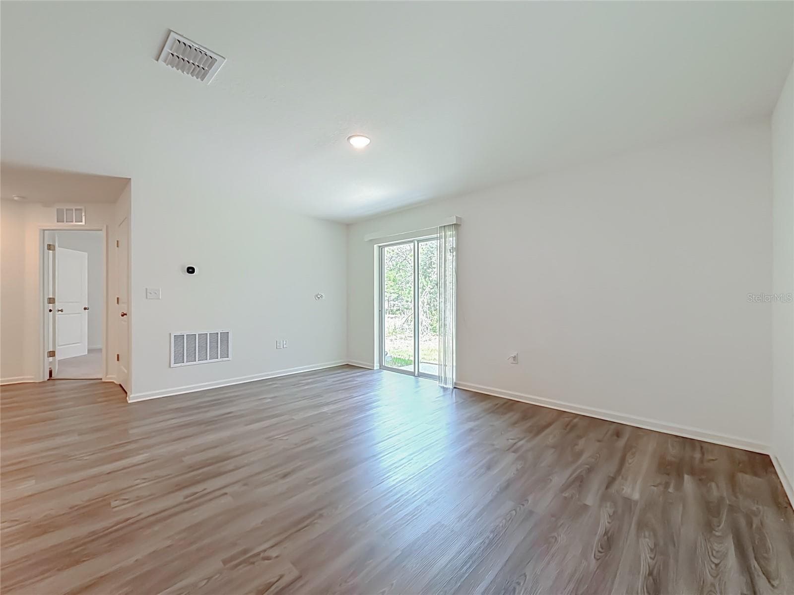 50 BAY ROAD — photo 17 of 51