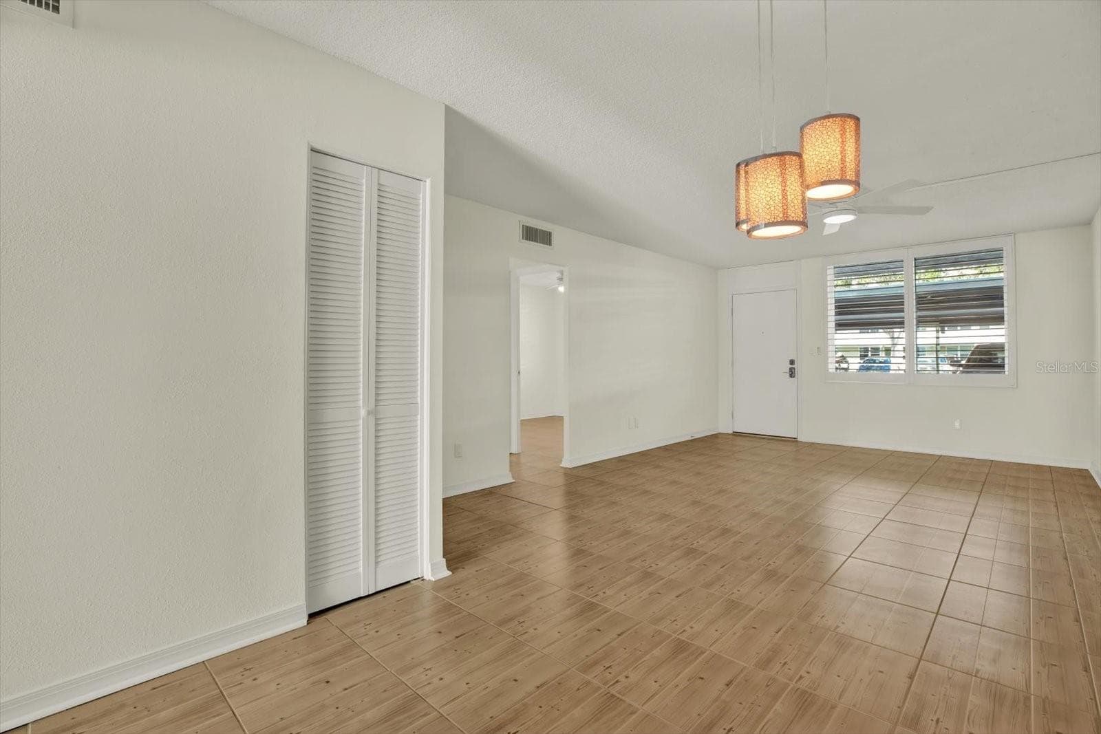 4715 BAY STREET — photo 5 of 16