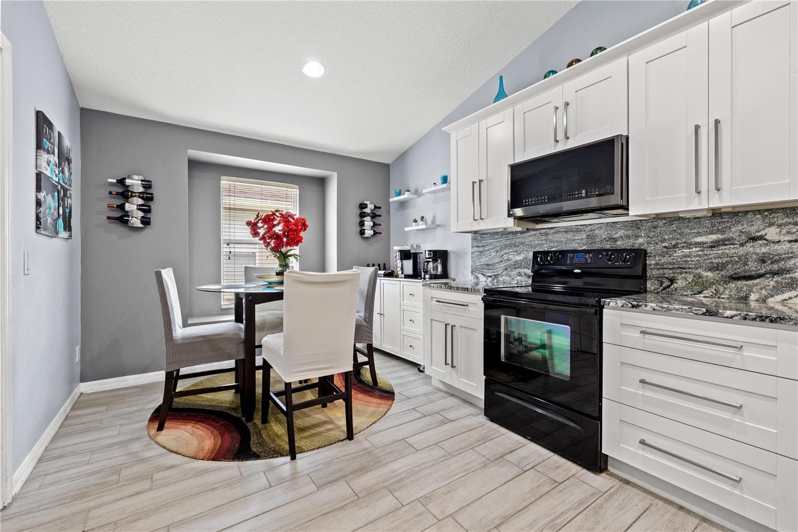 3056 SUNWATCH DRIVE — photo 7 of 33