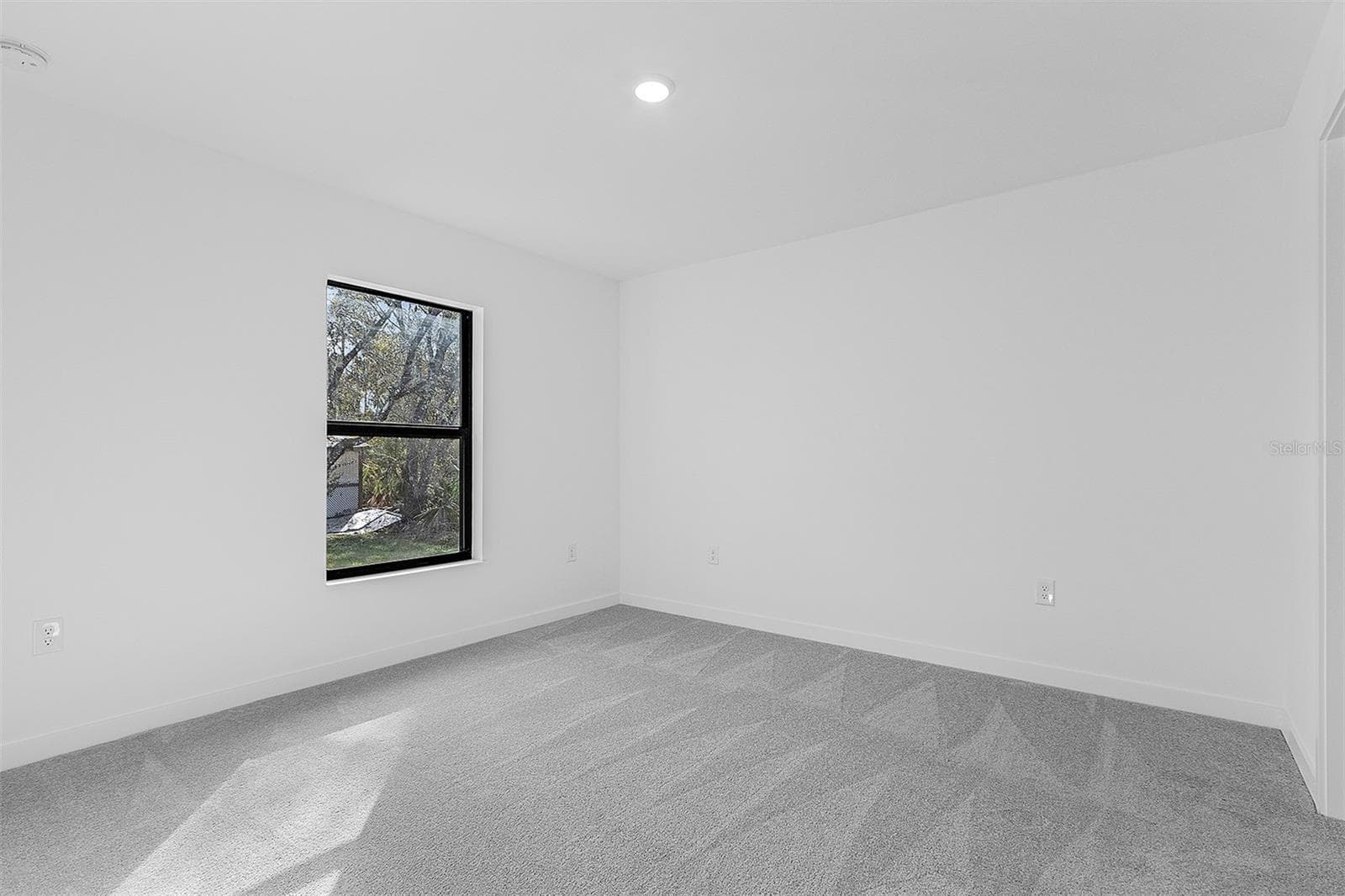 3453 WORTHINGTON AVENUE — photo 10 of 17
