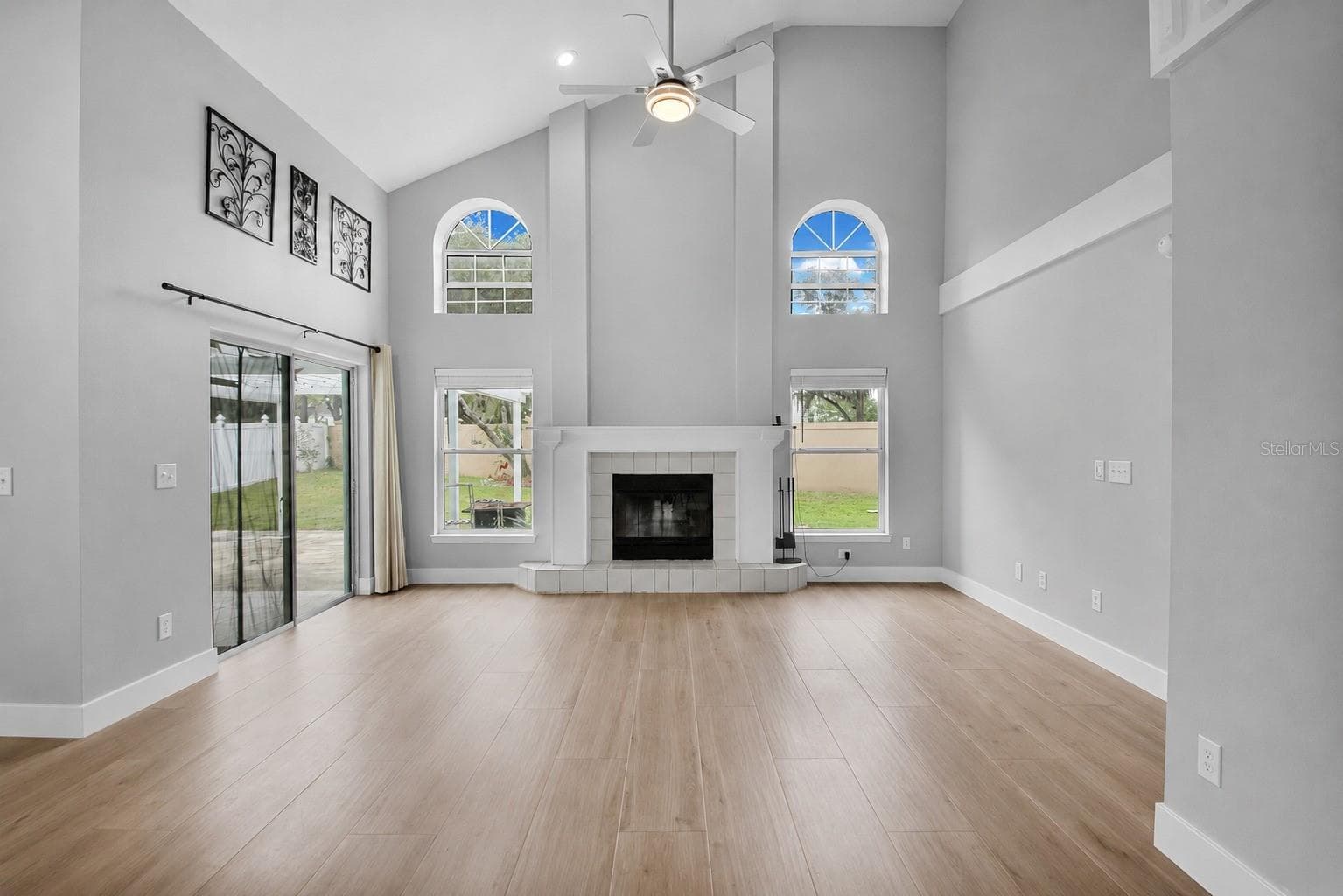 10619 MOSSY CREEK COURT — photo 8 of 37