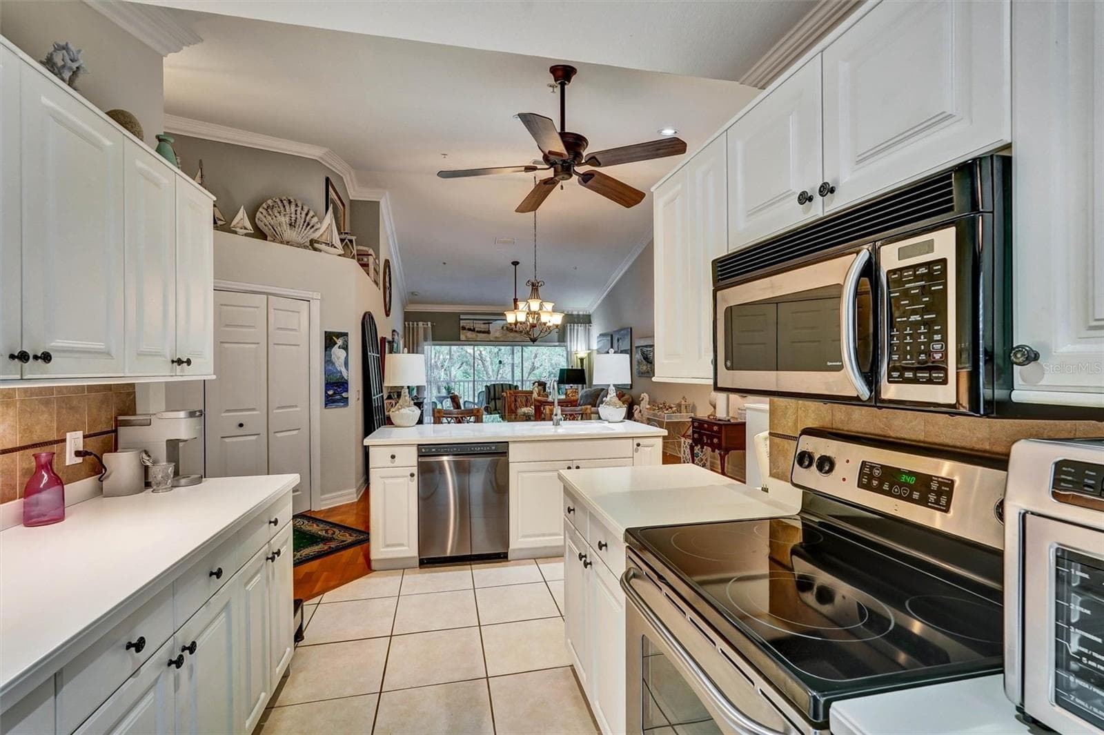 5405 STONEYBROOK LANE — photo 12 of 30