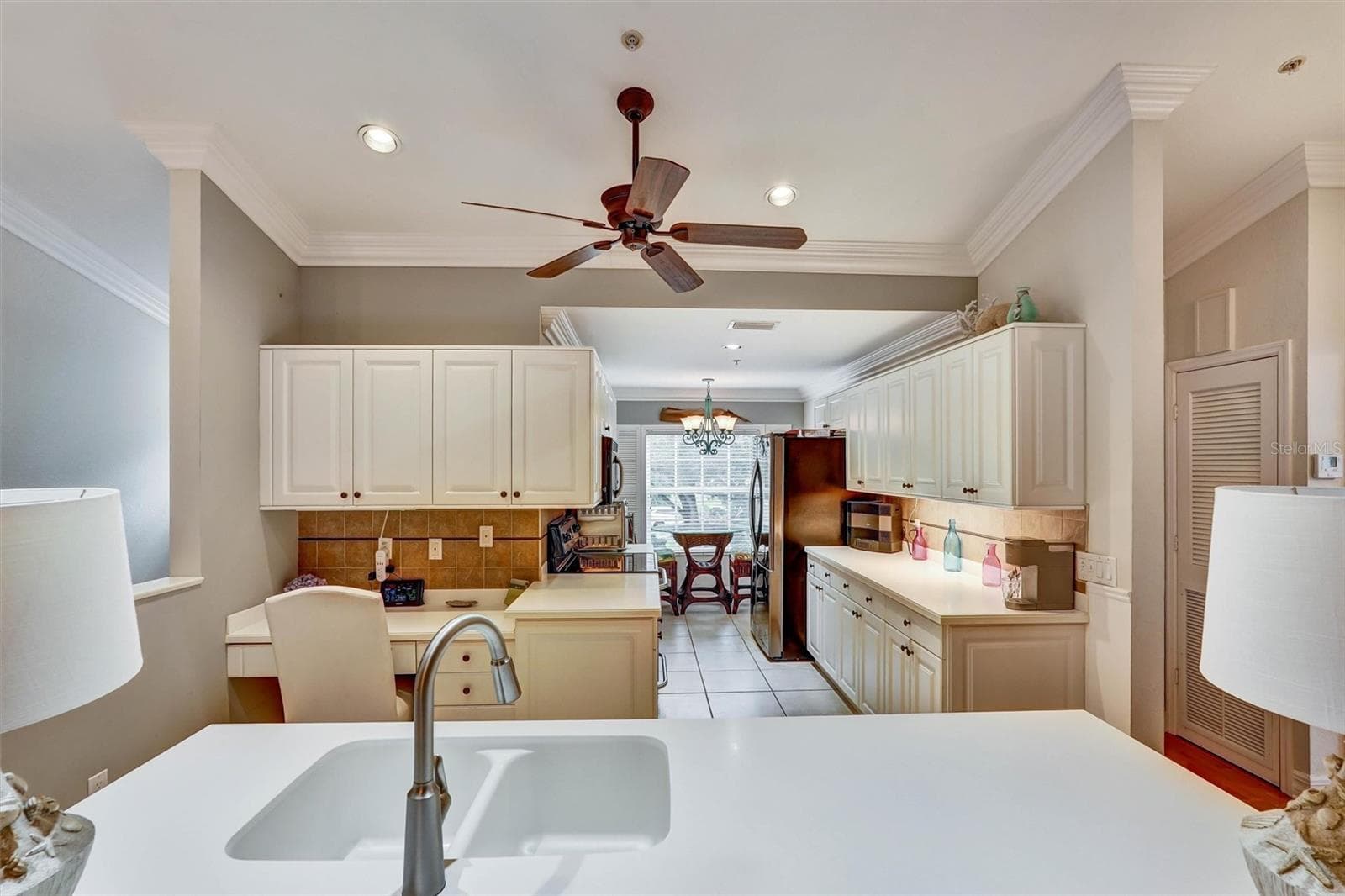5405 STONEYBROOK LANE — photo 9 of 30