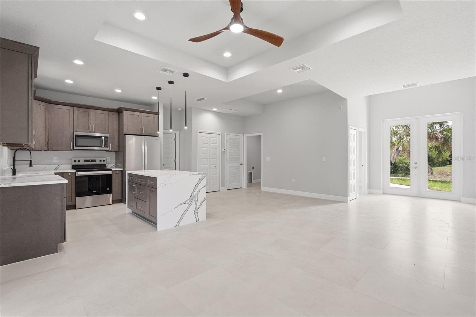 2830 BILLBERRY STREET — photo 11 of 42