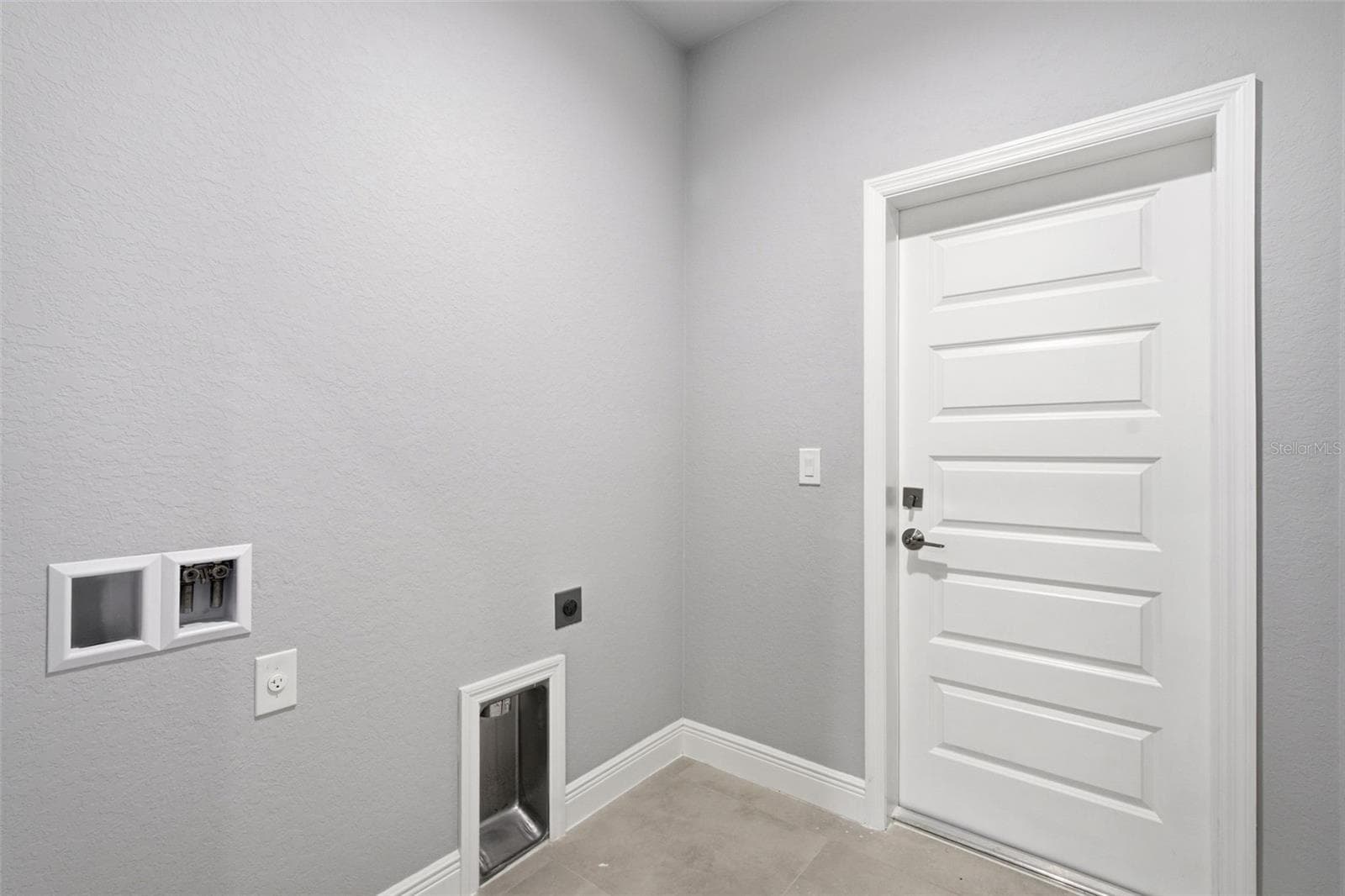 2830 BILLBERRY STREET — photo 38 of 42