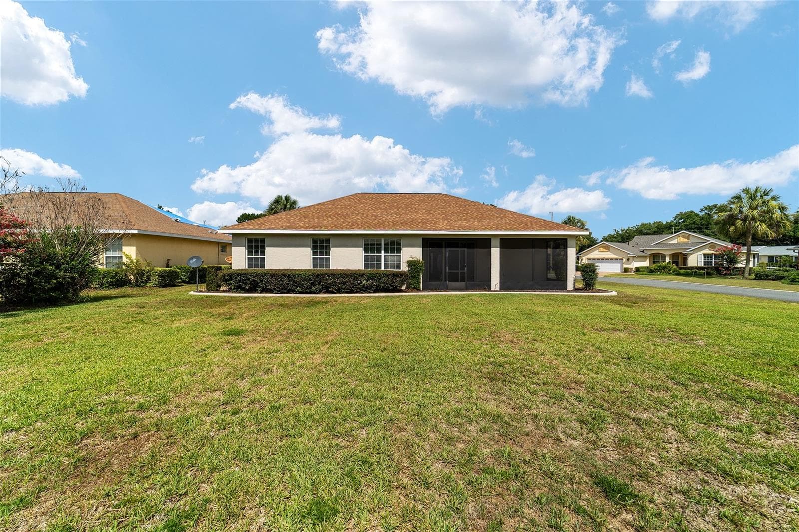 8907 84TH CIRCLE — photo 12 of 63