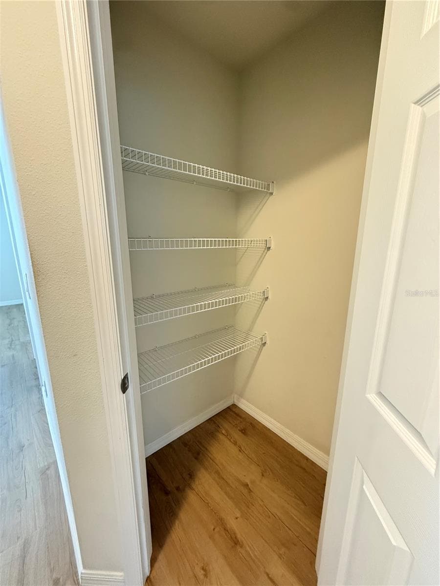 9154 HILLCROFT DRIVE — photo 33 of 55