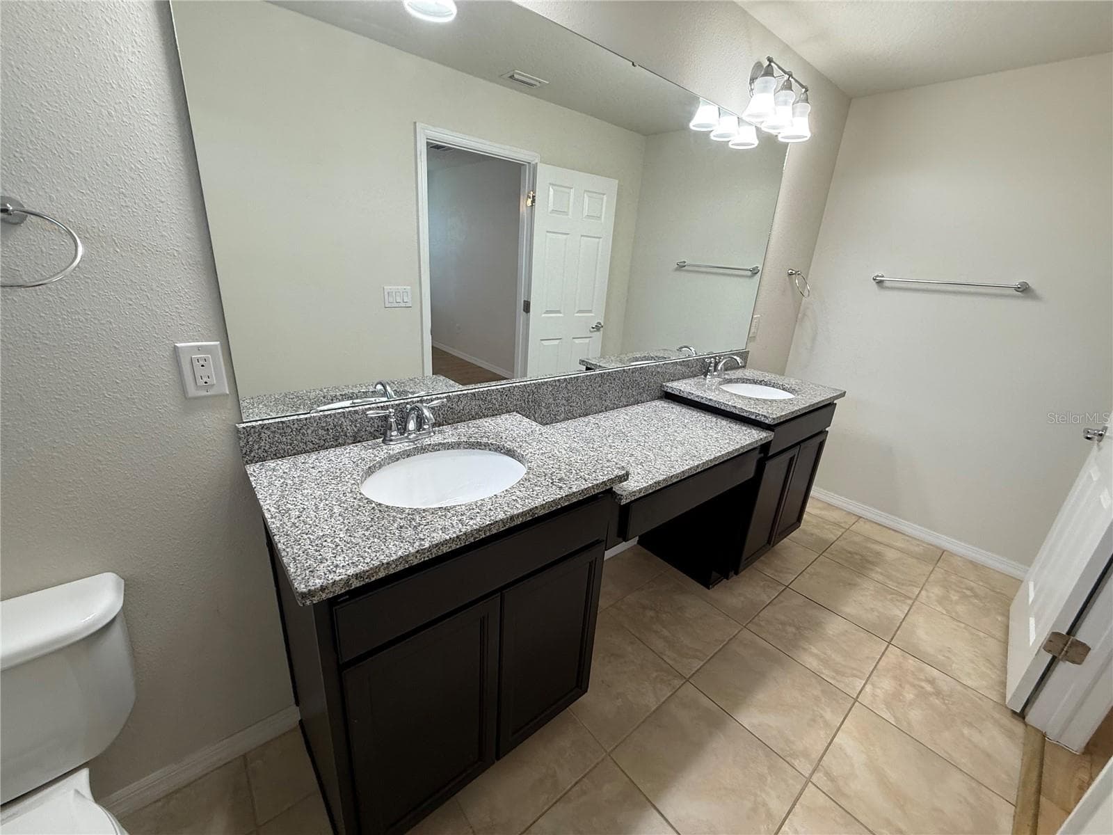 9154 HILLCROFT DRIVE — photo 30 of 55