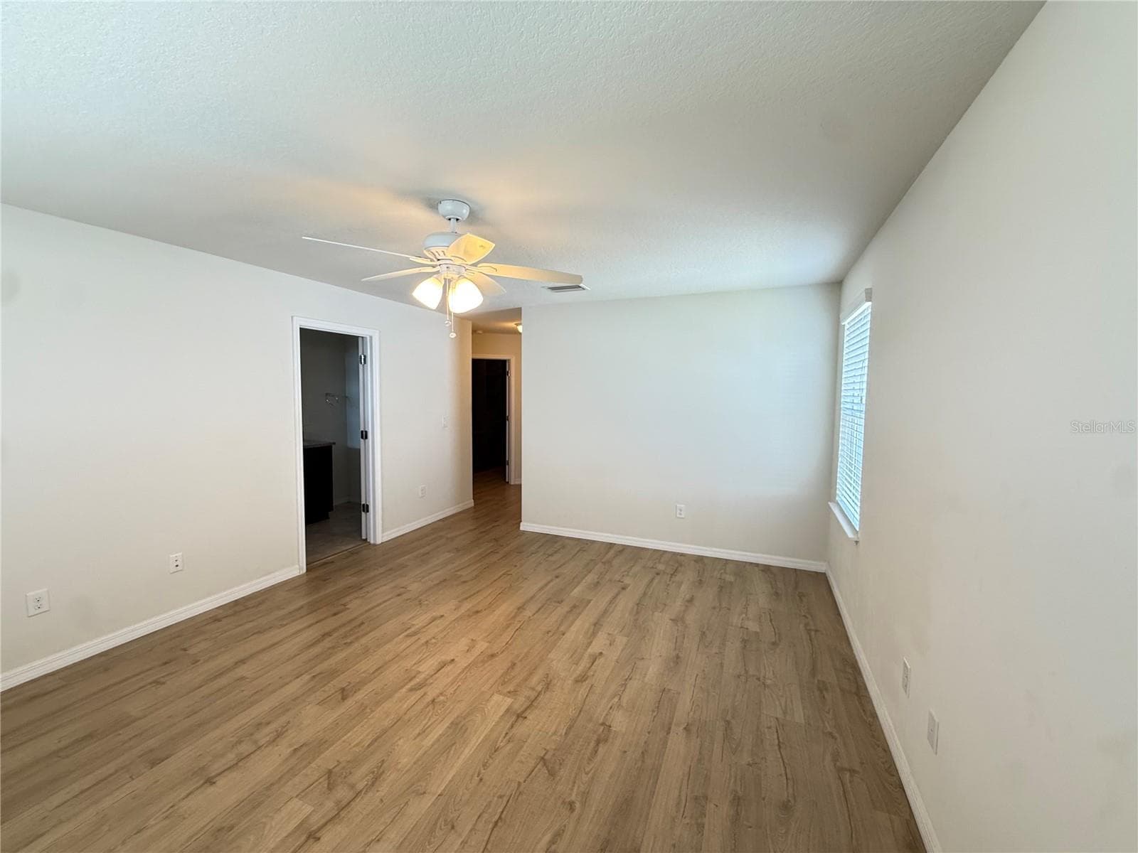 9154 HILLCROFT DRIVE — photo 27 of 55
