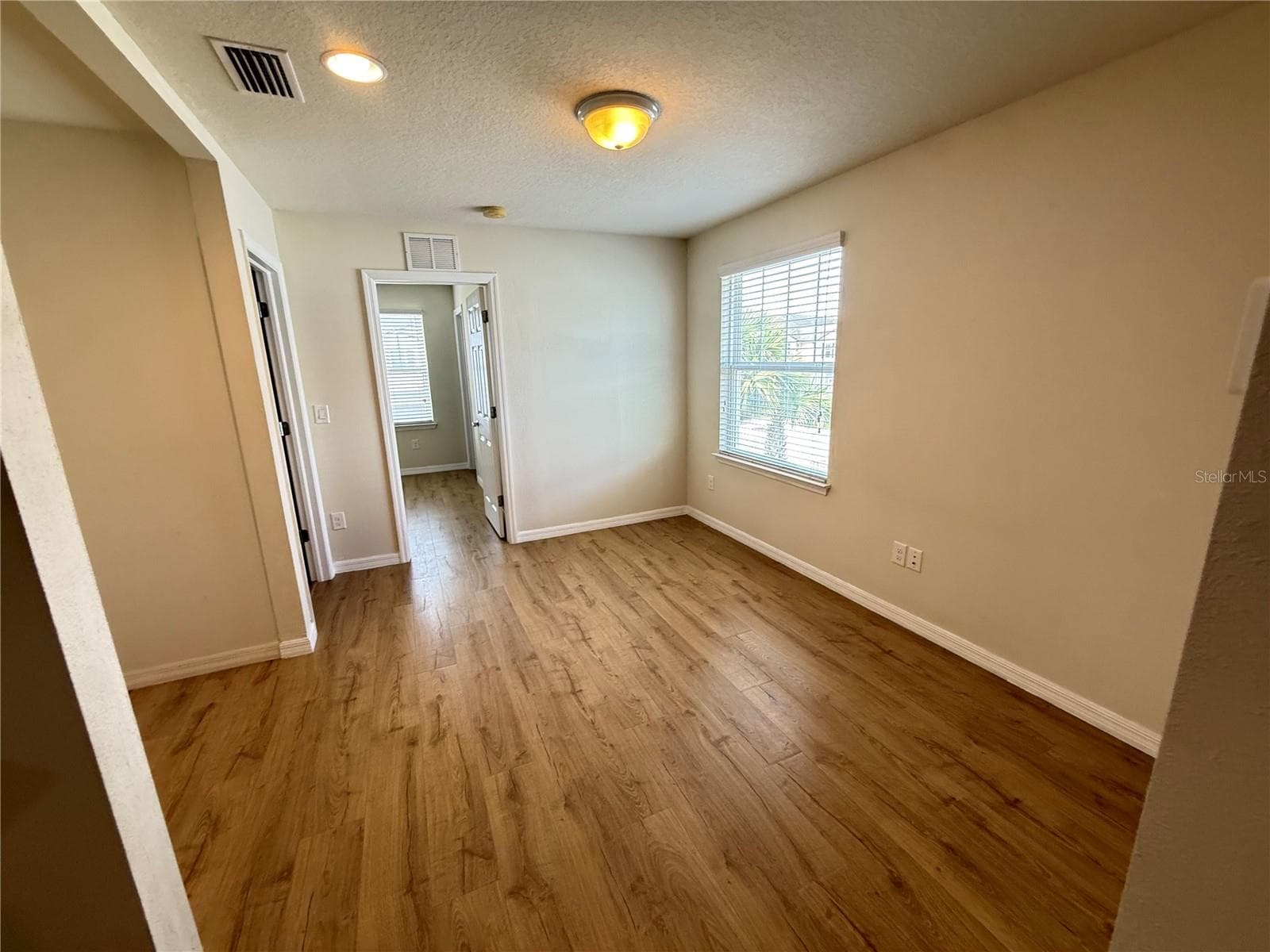 9154 HILLCROFT DRIVE — photo 36 of 55