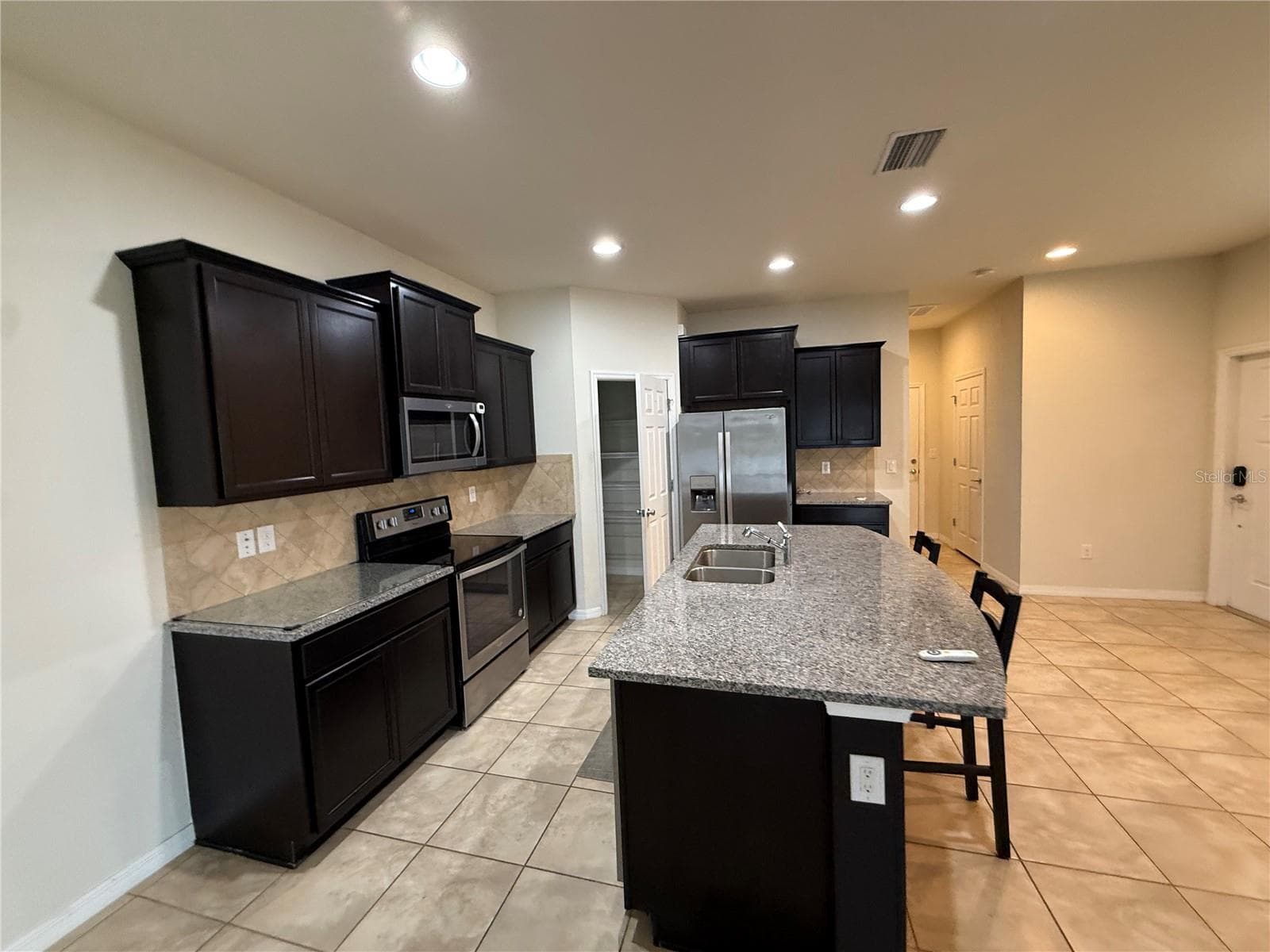 9154 HILLCROFT DRIVE — photo 17 of 55