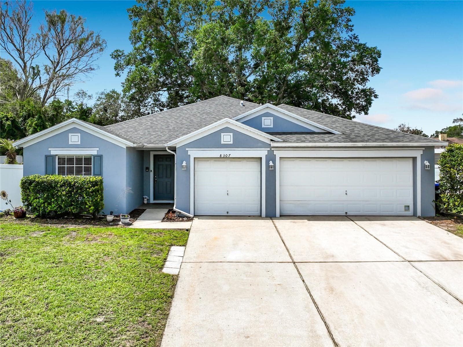 8307 LAINIE LANE — photo 1 of 26