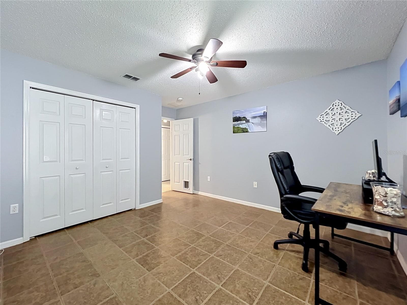 8307 LAINIE LANE — photo 13 of 26