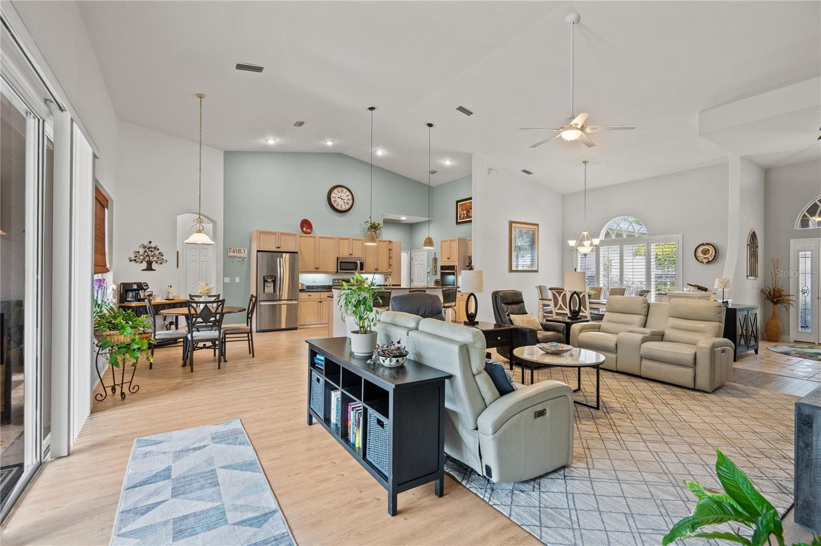 3749 BELFAST CIRCLE — photo 4 of 60