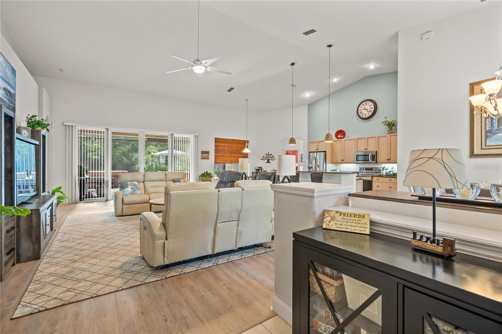 3749 BELFAST CIRCLE — photo 5 of 60