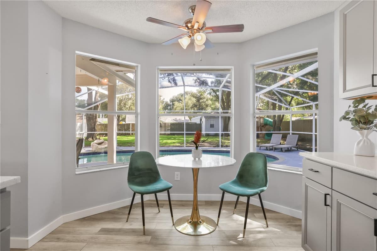 2635 LAKE LANDING BOULEVARD — photo 5 of 32